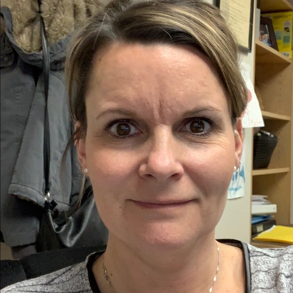 Meet your Posher, Joanne - Picture 1 of 1